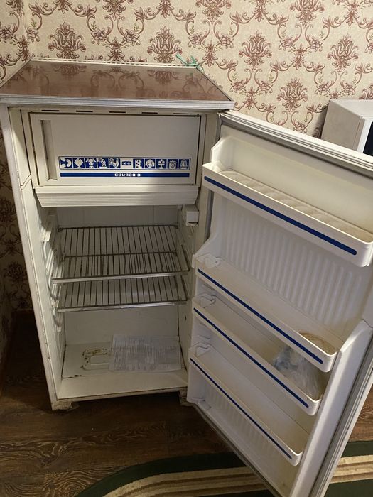 продам холодильник