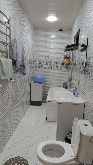 Янги Хаятский р-н/ 2 этажный дом/ 5 ком/ дом/ участок