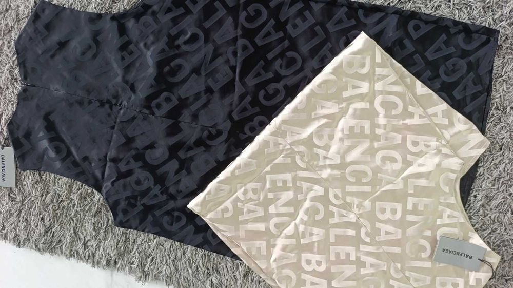 BALENCIAGA нова рокля в два цвята