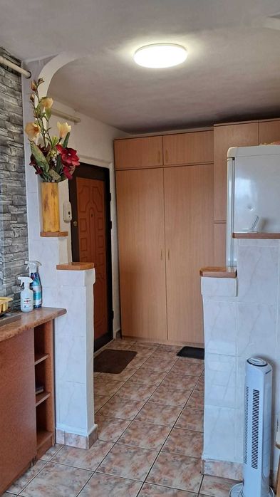 Apartament 2 camere decomandat | Etaj 3/4 | Centrală proprie