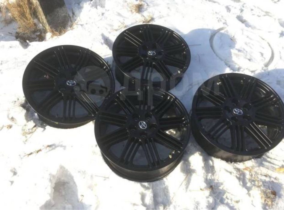 Комплект дисков на Toyota (оригинал)