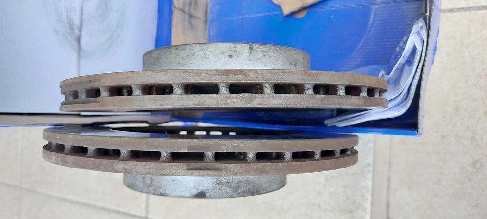 Продавам предни спирачни дискове АТЕ 280mm