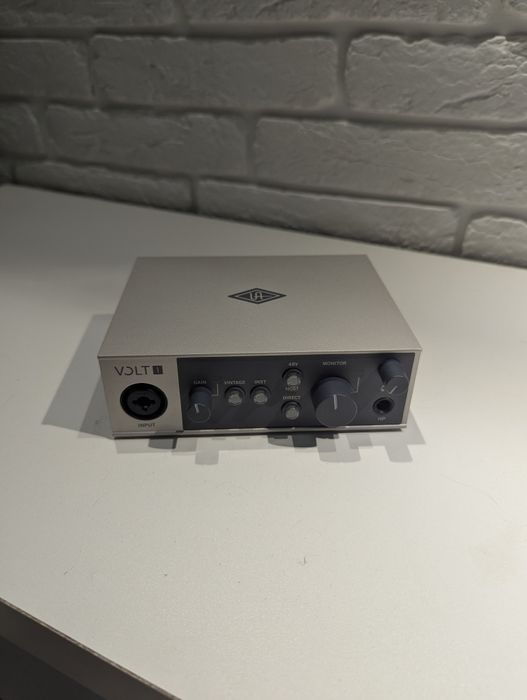 Universal audio volt 1