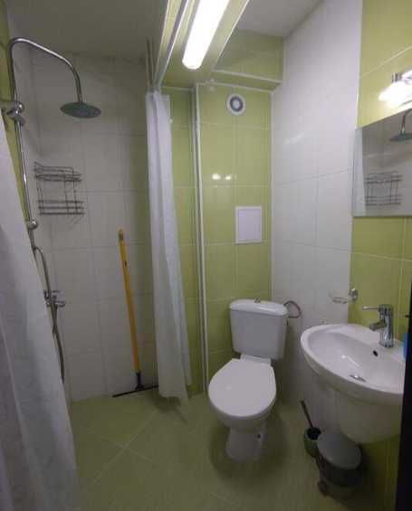 Дава се под наем Двустаен апартамент в Бургас, Лазур - 45 кв.м за 250 € - Снимка #2