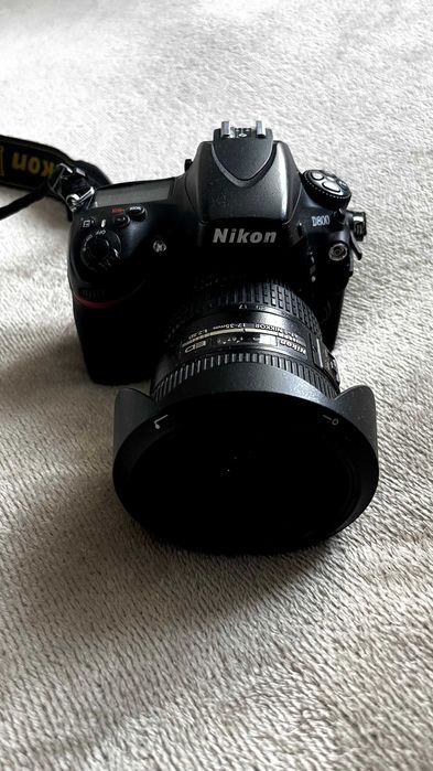 Объектив Nikon 17-35 f2.8