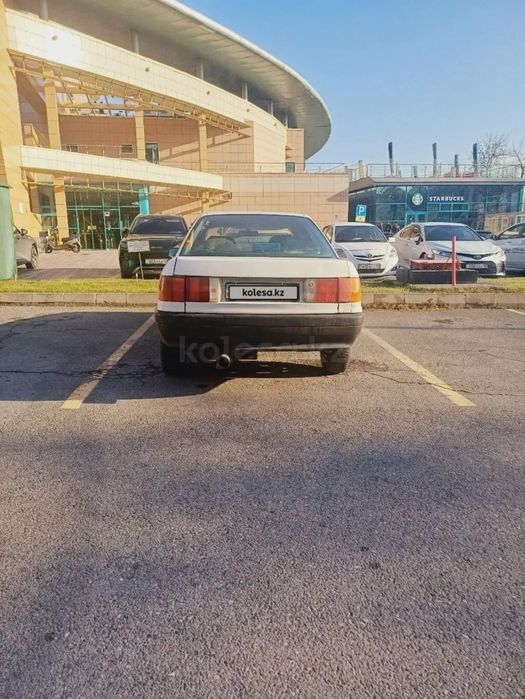 Продаётся Audi 80 b3