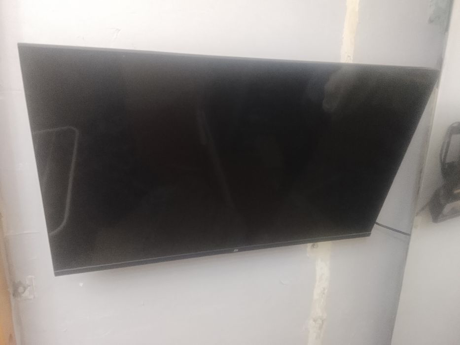 Телевизор Xiaomi смарт 32дюйма