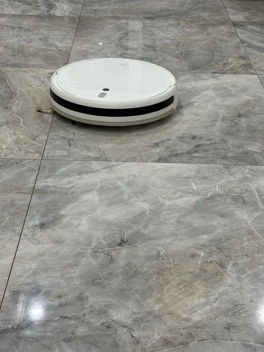 Робот-пылесос Xiaomi Mi Robot Vacuum-Mop