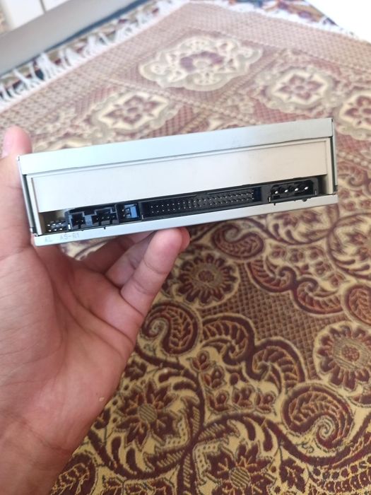 ASUS DVD-RW дисковод
