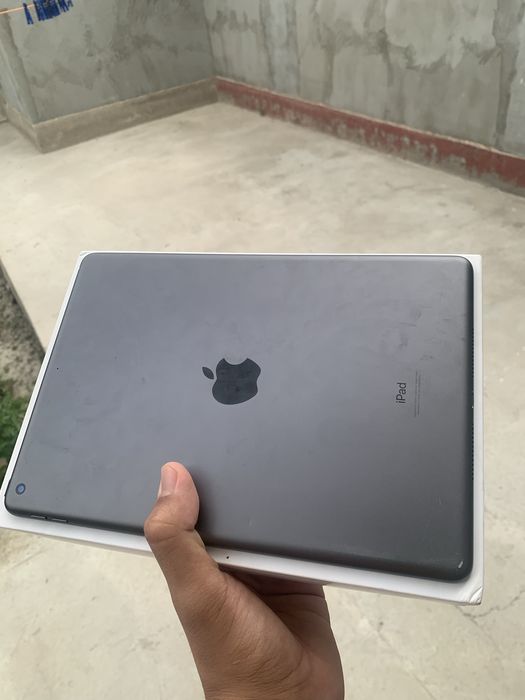 Ipad 9th gen 64 gb sotiladi xolati ideal