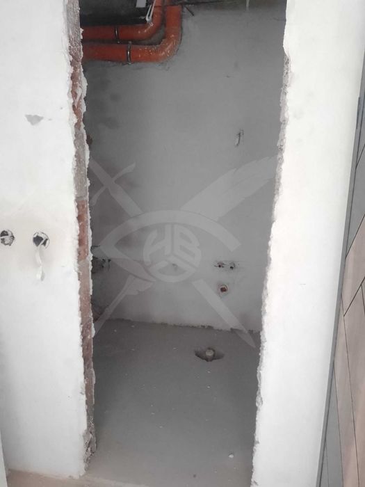 Продава се Двустаен апартамент в Варна, Христо Ботев - 79 кв.м за 1051 €/кв.м - Снимка #6