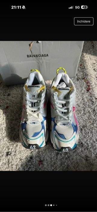 balenciaga runner