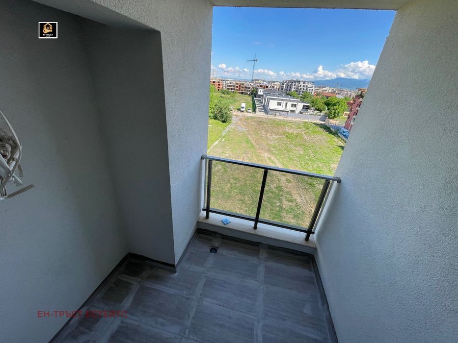 Продава се Двустаен апартамент в Пловдив, Остромила - 70 кв.м за 1643 €/кв.м - Снимка #6