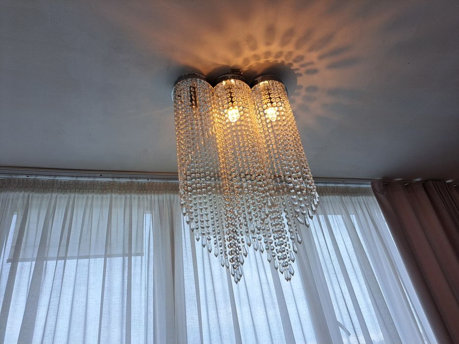 Люстры 3 шт по 4000