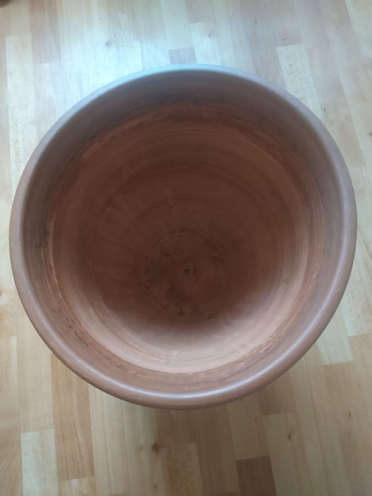 Горшок большой для растений