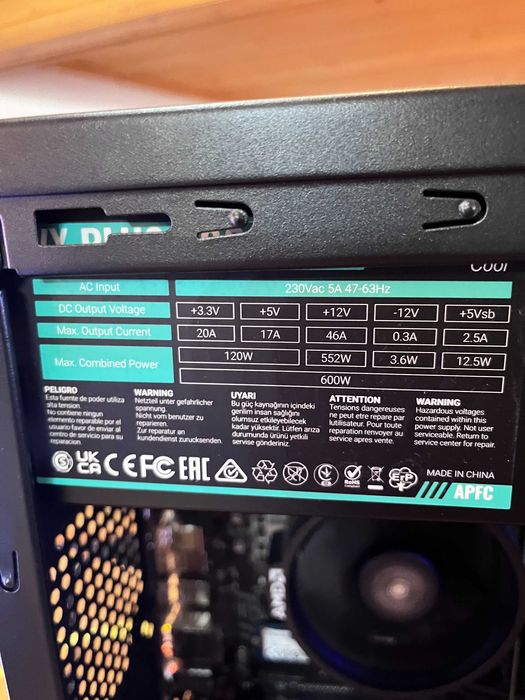 Геймърски компютър: Ryzen 5 5500 / 32GB RAM / 1TB SSD / RX 6600 + 4K Монитор