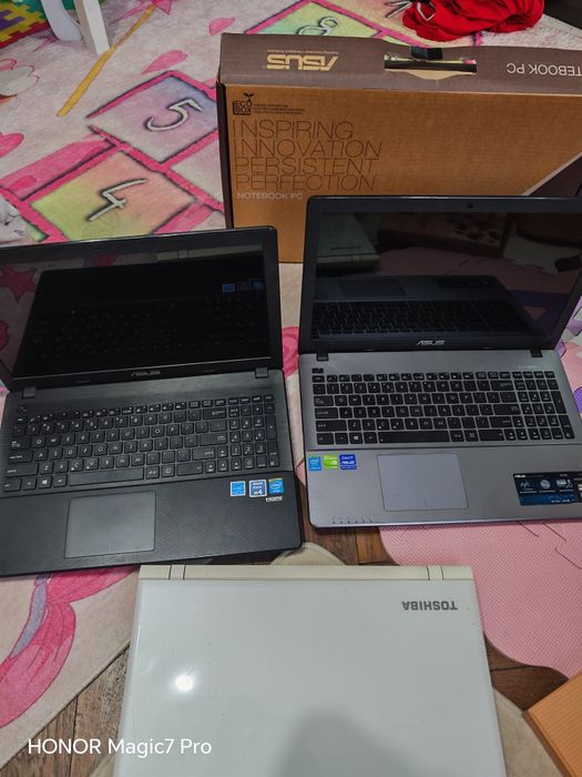 De vanzare laptopuri ASUS