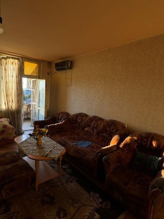 Продава се Двустаен апартамент в Нова Загора - 63 кв.м за 1053 €/кв.м - Снимка #1