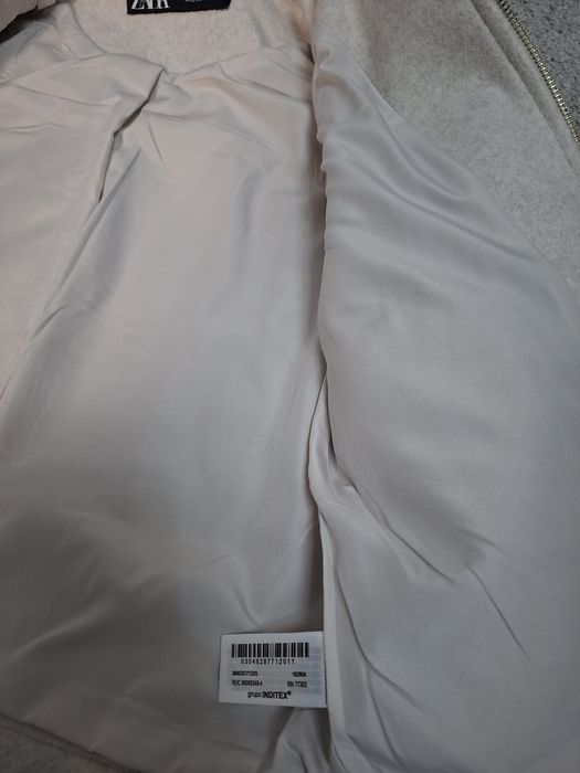 Късо палтенце ZARA