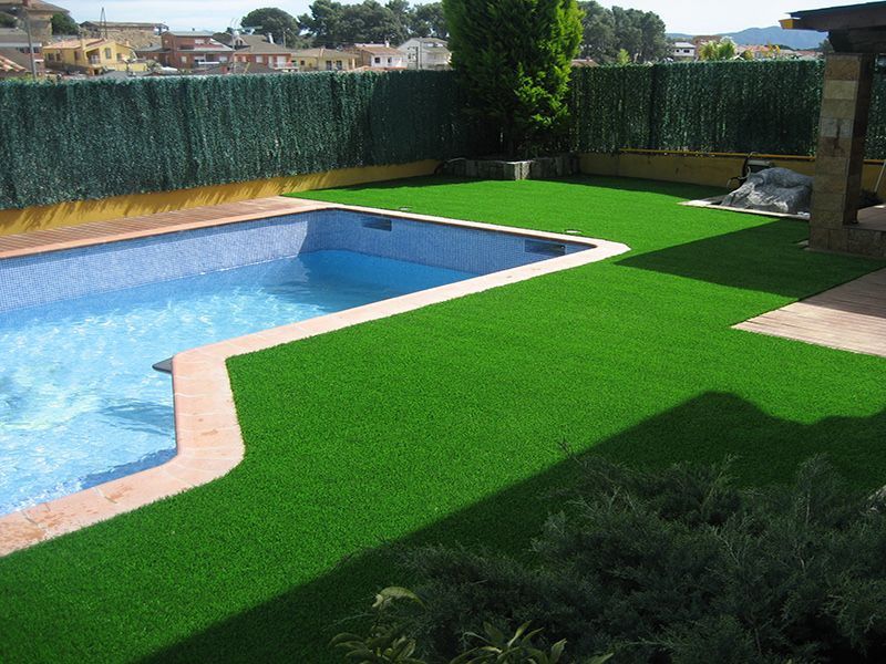 Suniy gazon VA zabor o'rnatish