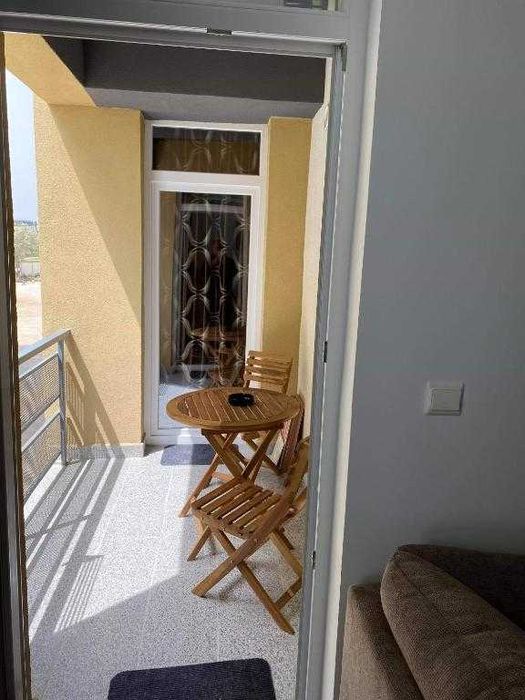 Apartament 3 camere la malul mării