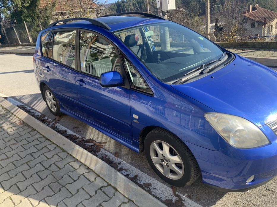 На Части Toyota Coralla verso Тойота Корола Версо 2.0 д-4д d-4d Sport