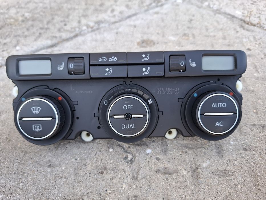 Подлакътник, скоростен лост, управление за климатроник, гумички педали