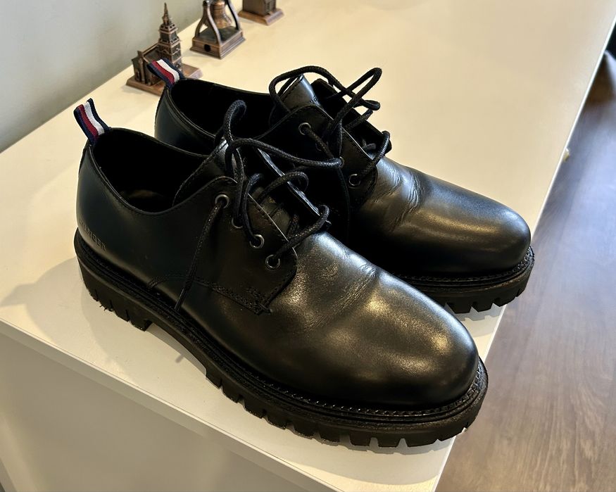 Мъжки обувки Tommy Hilfiger номер 43, UK 9