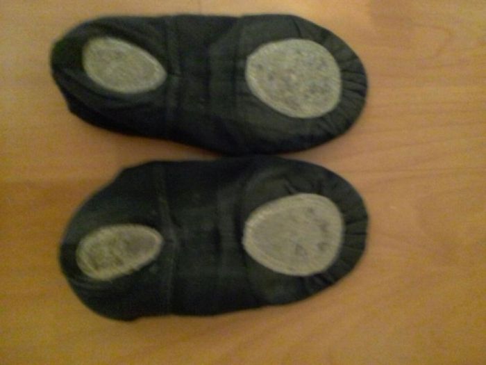 Чешки кожанные  500 тенге