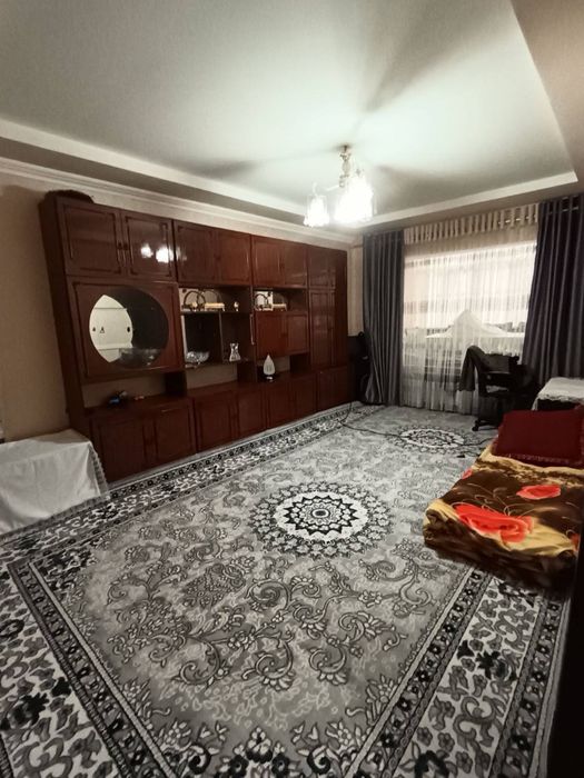 Продаётся 2 ком 8 микрорайон