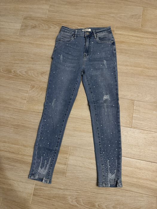 Дамски дънки.