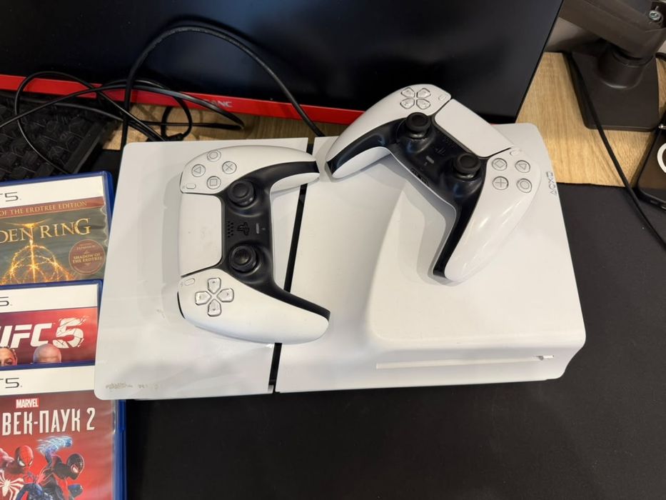 playstation 5 slim 1tb много игр