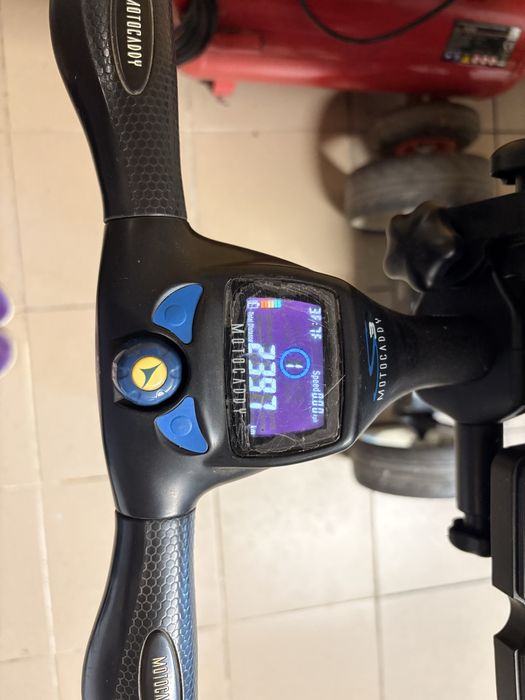 vand urgent set crose golf cu carucior electric