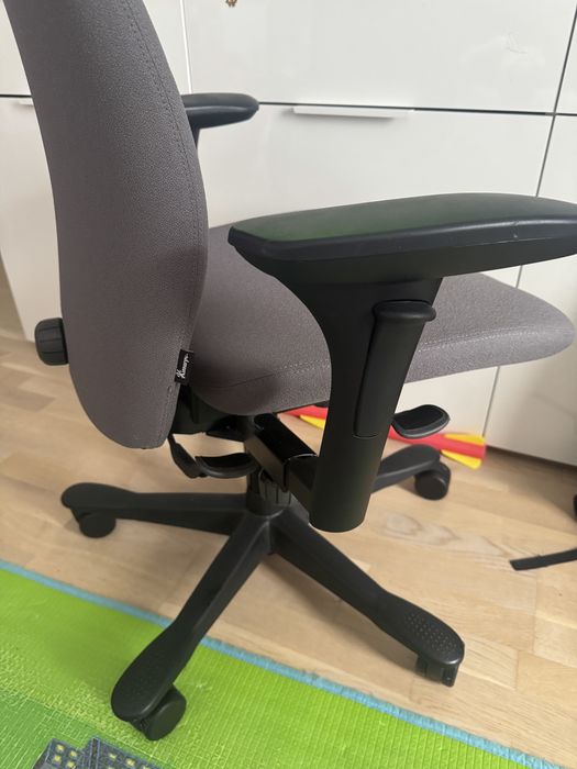 Scaun ergonomic office Kinnarps Suedia