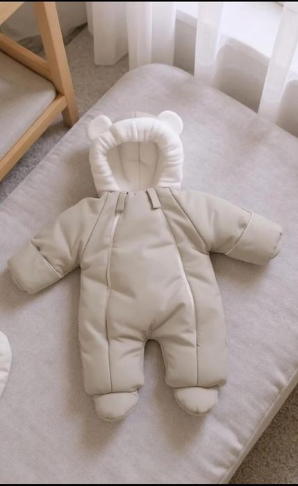 Продам комбинезон демисезонный