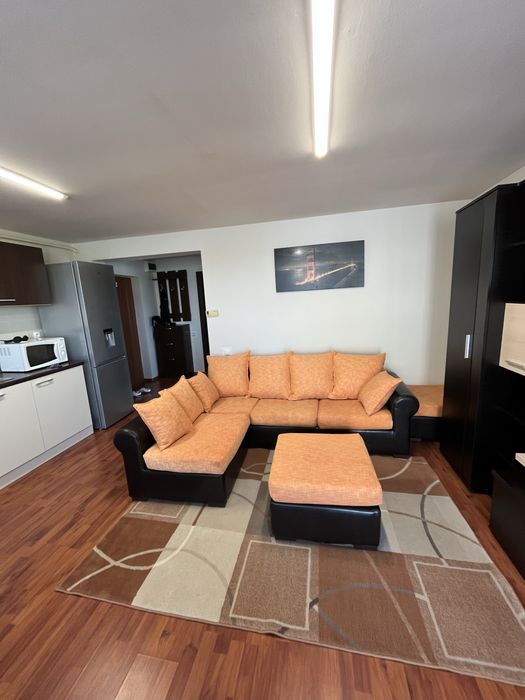 Inchiriez apartament 2 camere in Floresti | Parcare inclusa | un balcon mare