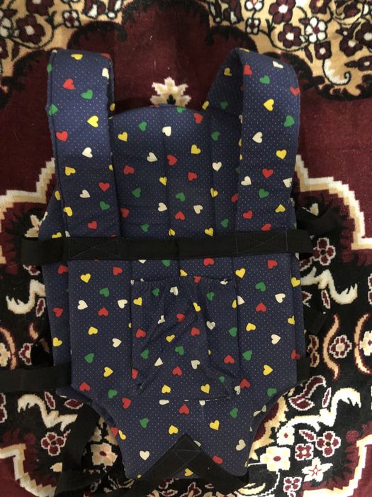 Продаётся рюкзак-Кенгуру для детей.