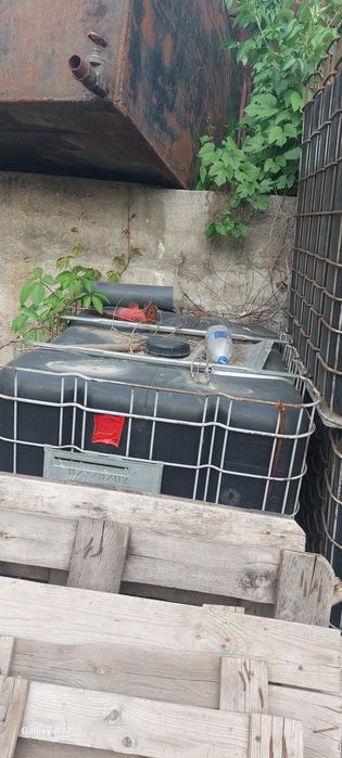 Продам кубовую ёмкость