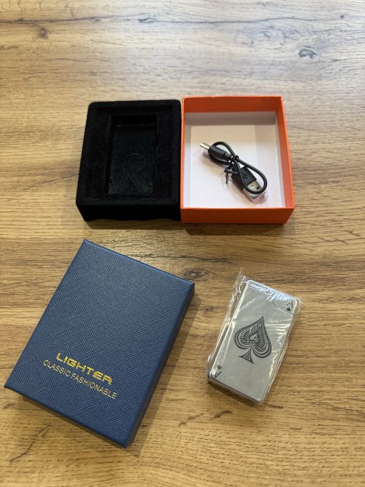 USB електрическа запалка (без газ) – ветроустойчива