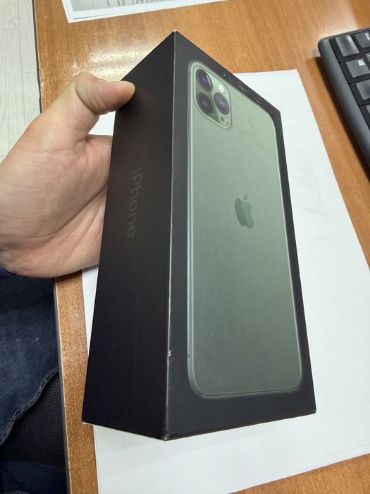 iPhone 11 pro max 256gb Midnight green