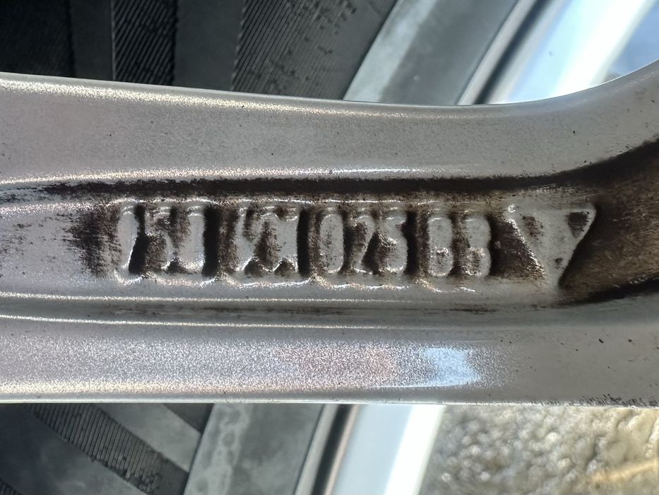 Roti / Jante Porsche Macan 95B : 235 55 19, 95B601025BB