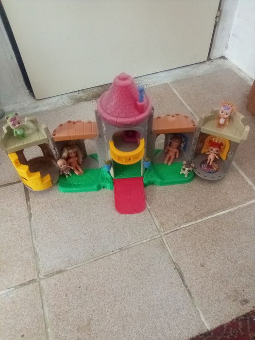 Антики-Детски замък за кукли