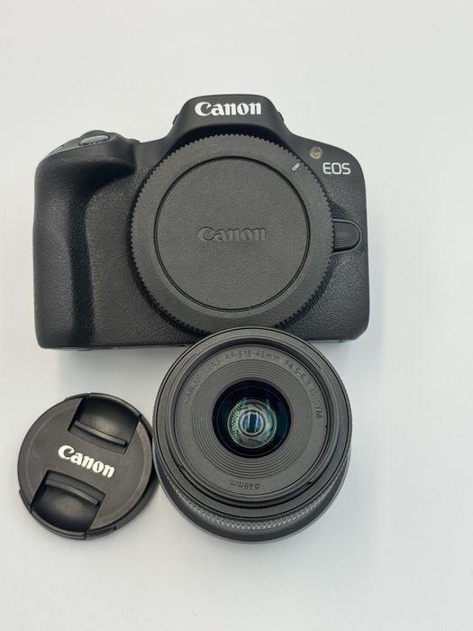 Canon R50 + rfs 18-45, 3 baterii, 2000 cadre