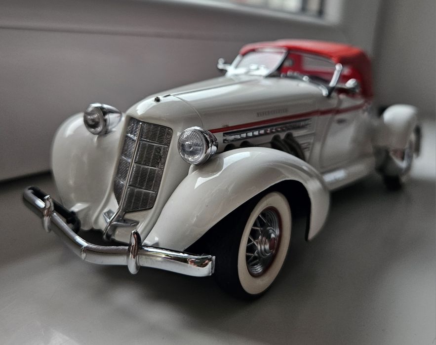 Franklin mint Auburn 851 scara 1/24