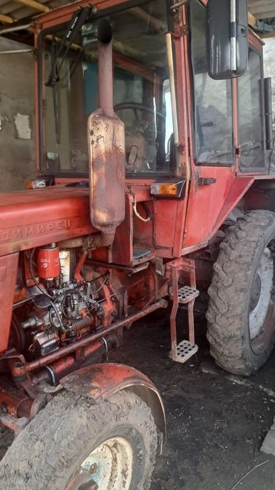Продам трактор  т 25