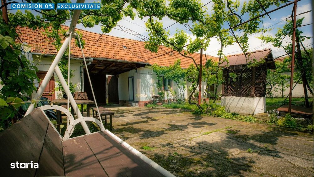 Casa de familie in zona rurala linistita