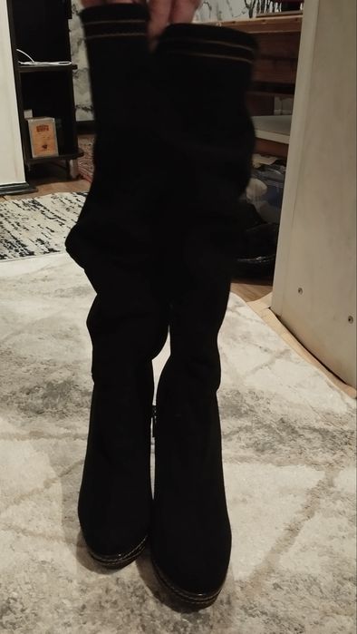 Демисезонные сапоги замша