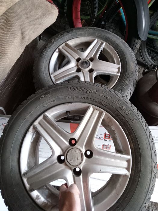 Продам комплект колес