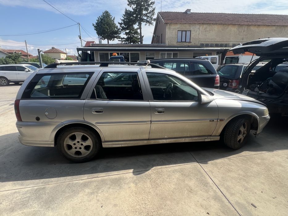 Opel Vecta B 1.8 16v НА ЧАСТИ