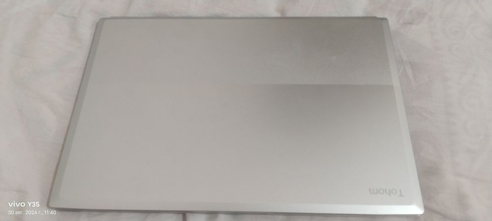 Ноутбук новый 12